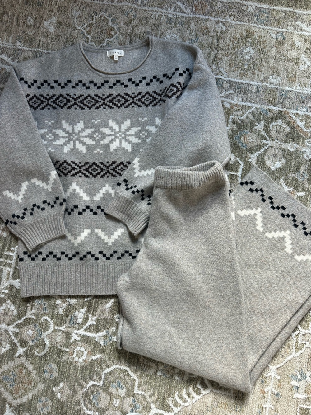 Lane201 Sweater Set